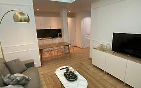 Lovely Spacious Large Patio Heart Of Monaco